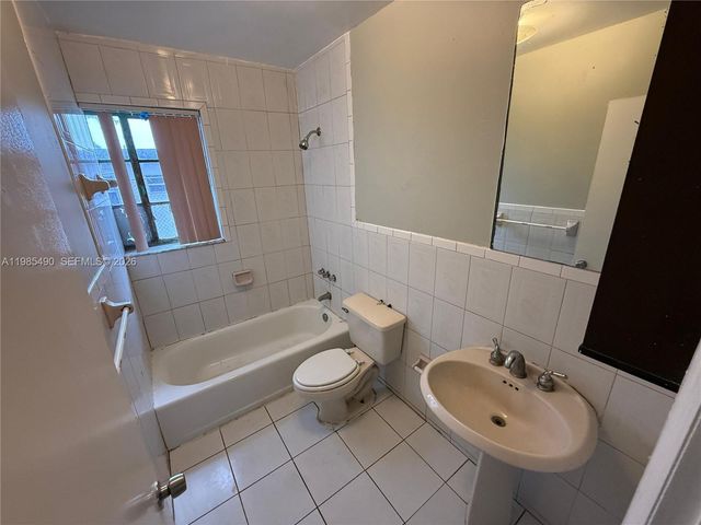 1751 NW 29th St 3, Miami, FL 33142