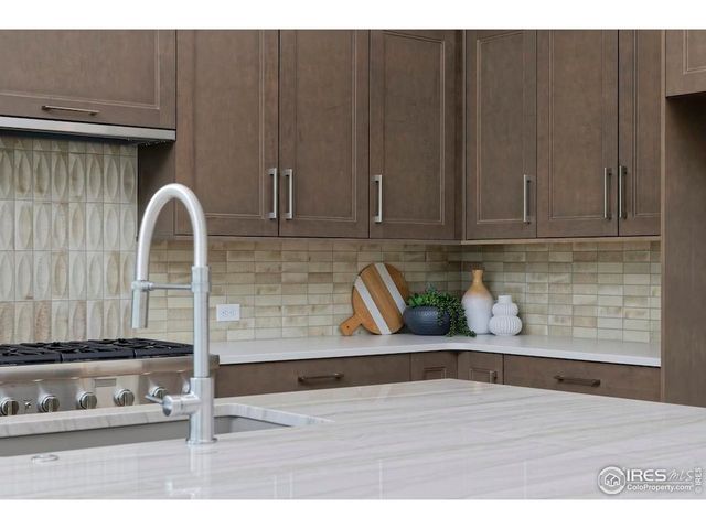 2286 Star Hill St, Longmont, CO 80503