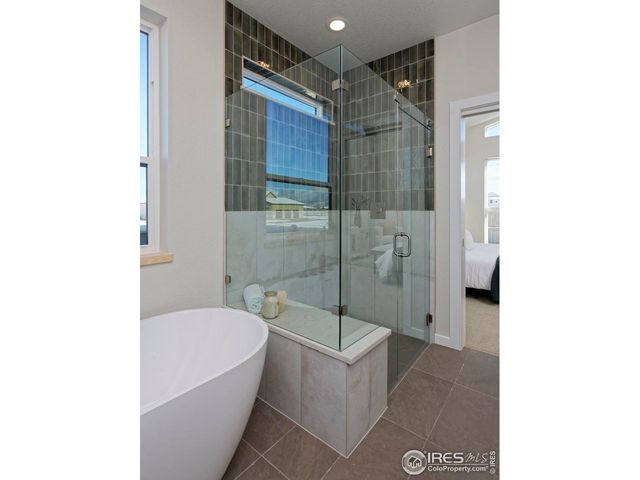 2286 Star Hill St, Longmont, CO 80503