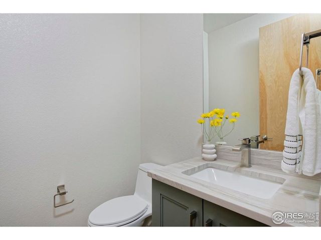 2286 Star Hill St, Longmont, CO 80503