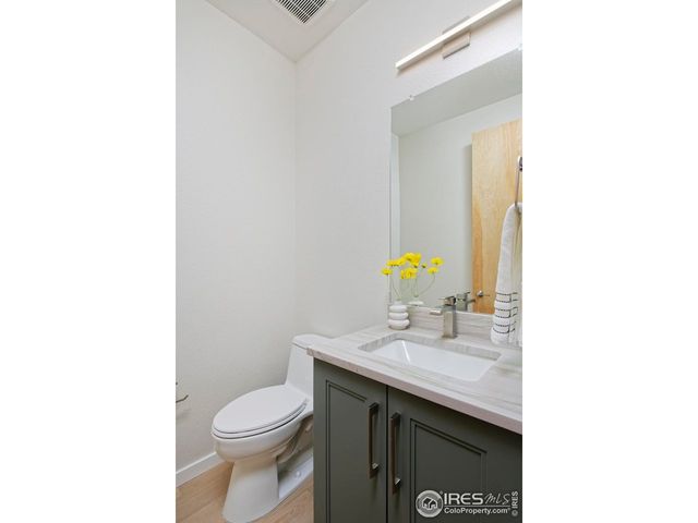 2286 Star Hill St, Longmont, CO 80503