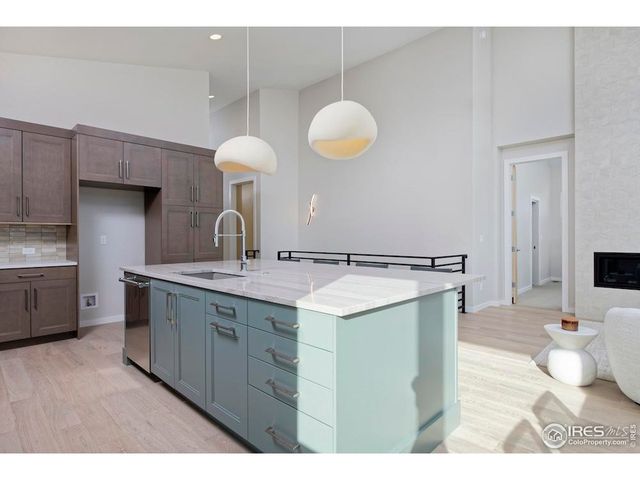 2286 Star Hill St, Longmont, CO 80503