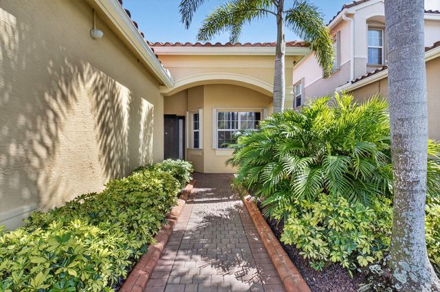 10562 Cape Delabra Court, Boynton Beach, FL 33473