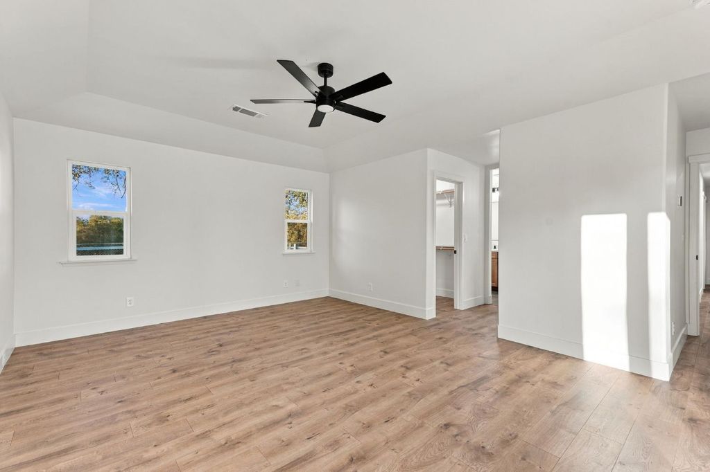Image 21 of property listing at 26882 Road 400, Madera, CA 93636