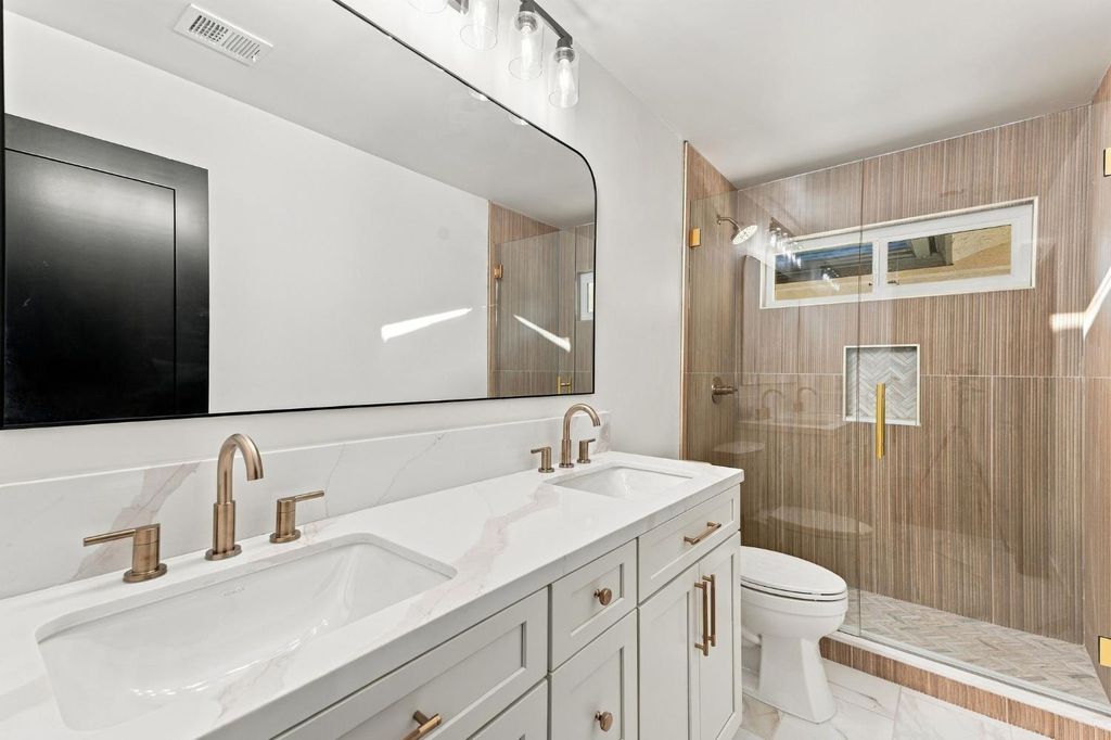 Image 30 of property listing at 26882 Road 400, Madera, CA 93636