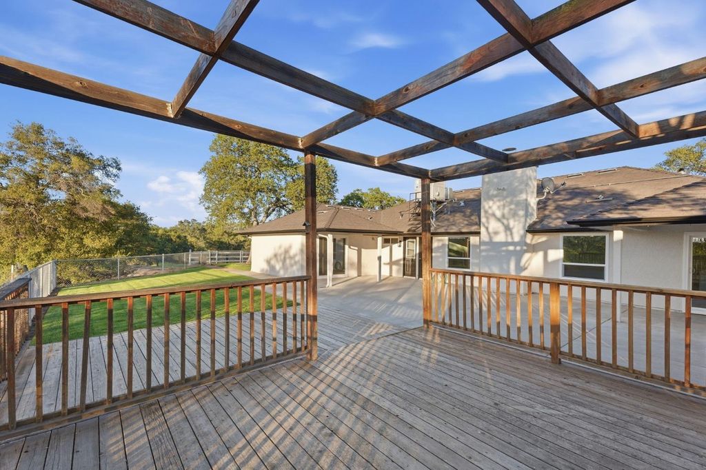 Image 38 of property listing at 26882 Road 400, Madera, CA 93636