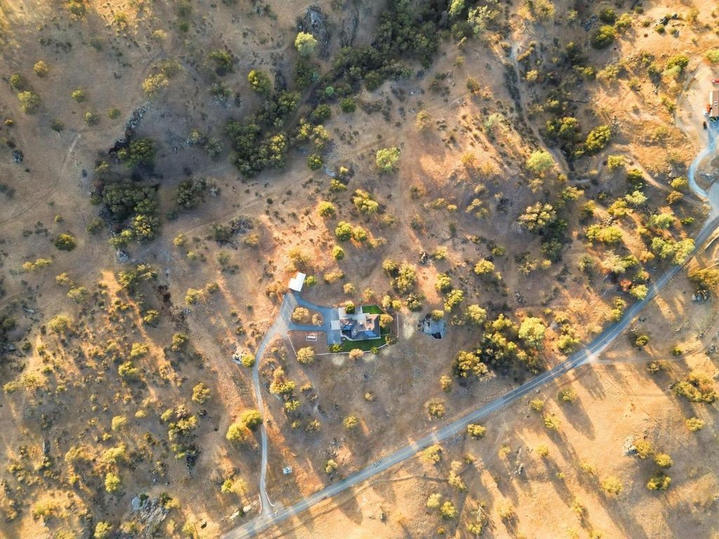 Image 54 of property listing at 26882 Road 400, Madera, CA 93636