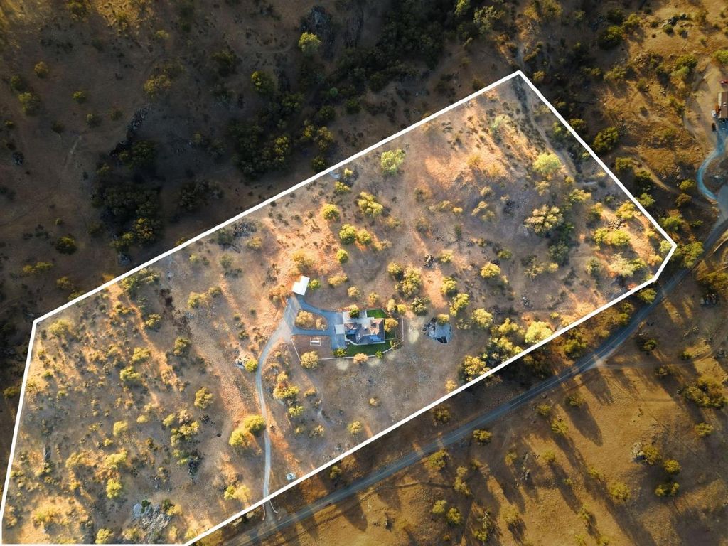 Image 55 of property listing at 26882 Road 400, Madera, CA 93636