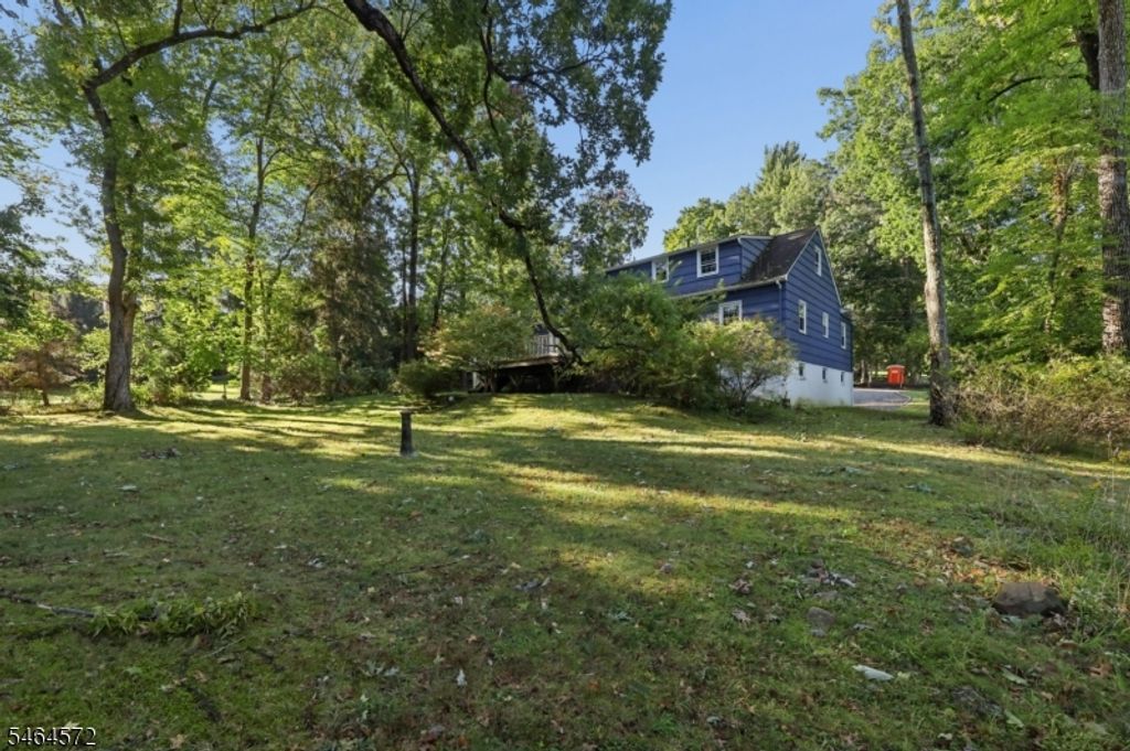192 Rensselaer Rd, Essex Fells Twp., NJ 07021 — photo 4