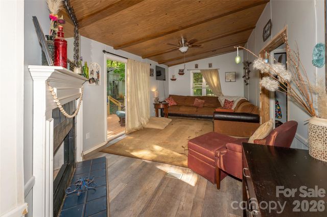 6132 Sherwood Lane, Denver, NC 28037
