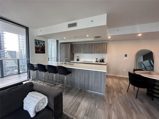 801 S Miami Ave 2001, Miami, FL 33130