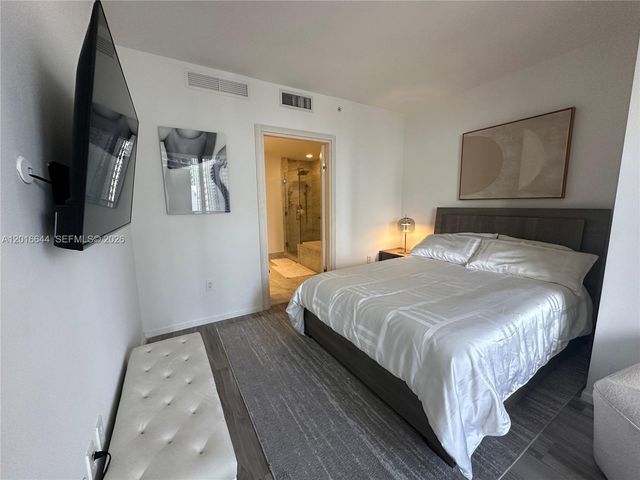801 S Miami Ave 2001, Miami, FL 33130