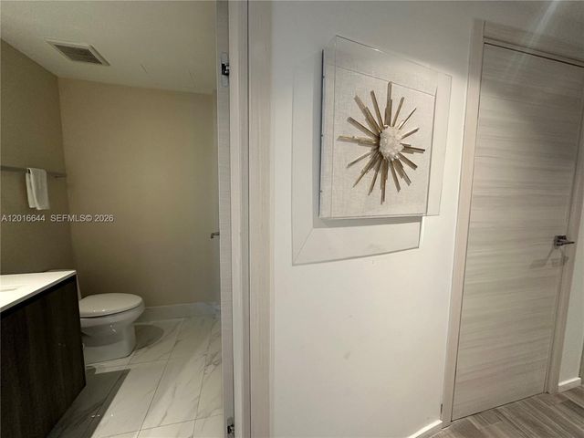 801 S Miami Ave 2001, Miami, FL 33130