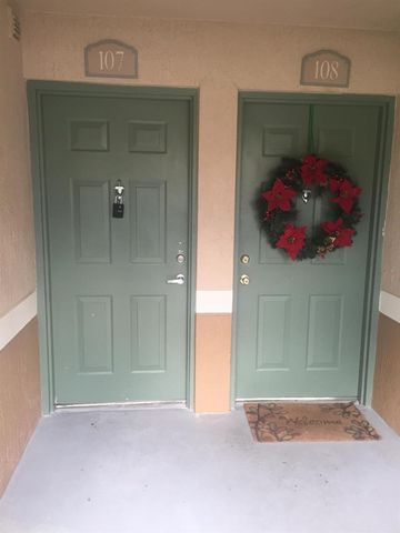 7912 SONOMA SPRINGS Circle 107, Lake Worth, FL 33463