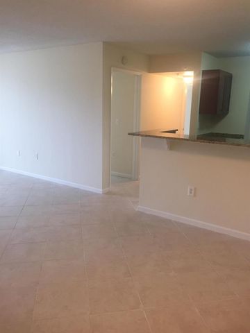 7912 SONOMA SPRINGS Circle 107, Lake Worth, FL 33463