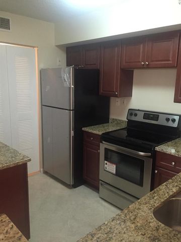 7912 SONOMA SPRINGS Circle 107, Lake Worth, FL 33463