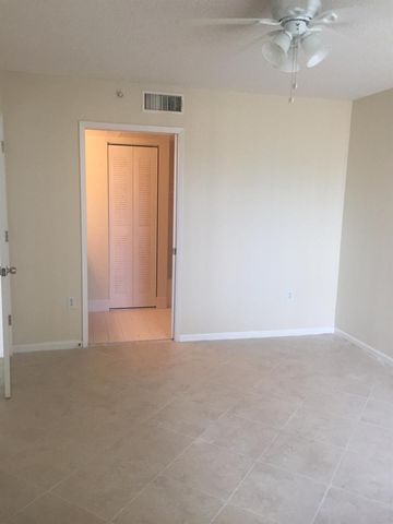 7912 SONOMA SPRINGS Circle 107, Lake Worth, FL 33463