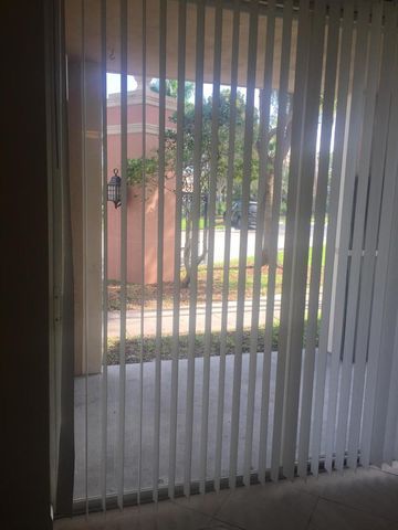 7912 SONOMA SPRINGS Circle 107, Lake Worth, FL 33463