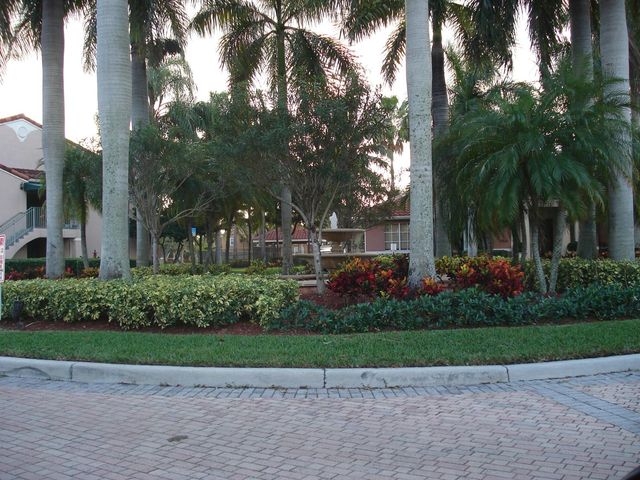 7912 SONOMA SPRINGS Circle 107, Lake Worth, FL 33463