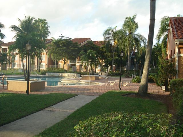 7912 SONOMA SPRINGS Circle 107, Lake Worth, FL 33463