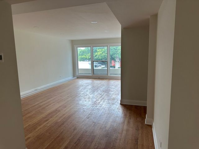 3927 W 95th Street W 2E, Evergreen Park, IL 60805