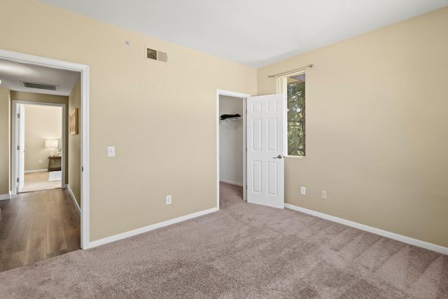 701 Gibson Dr #1222, Roseville, CA 95678