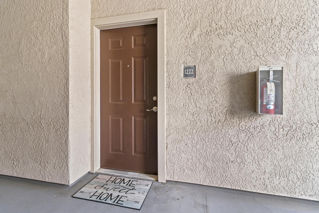 701 Gibson Dr #1222, Roseville, CA 95678