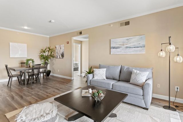 701 Gibson Dr #1222, Roseville, CA 95678