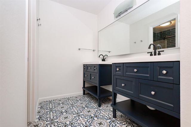 2302 W Settlers Way, The Woodlands, TX 77380