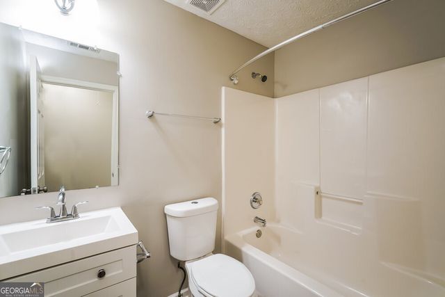 210 Prescott Court, Newnan, GA 30265