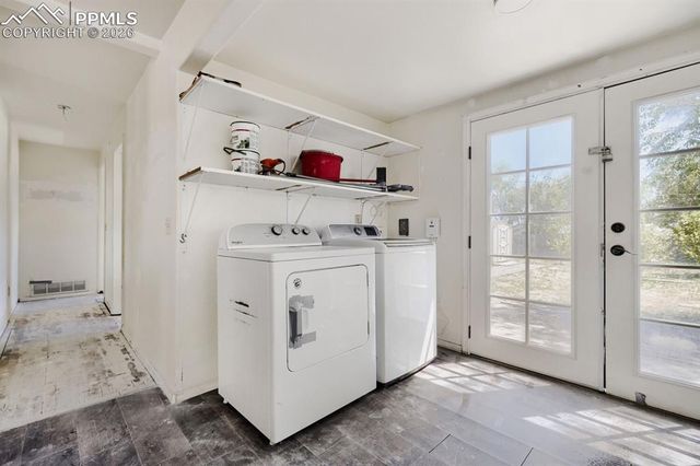 2711 E Monument Street, Colorado Springs, CO 80909