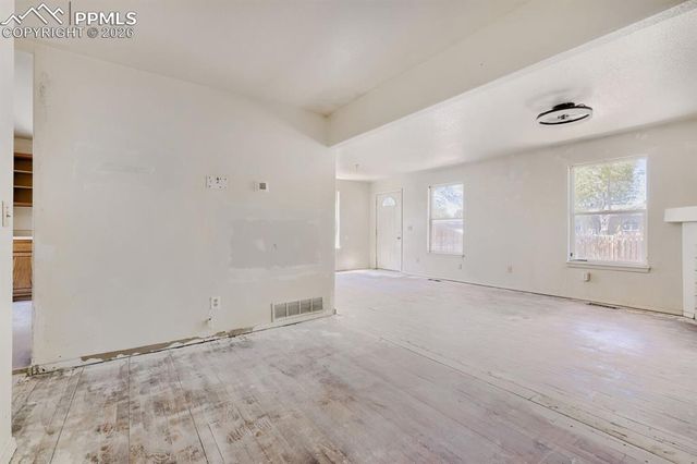 2711 E Monument Street, Colorado Springs, CO 80909