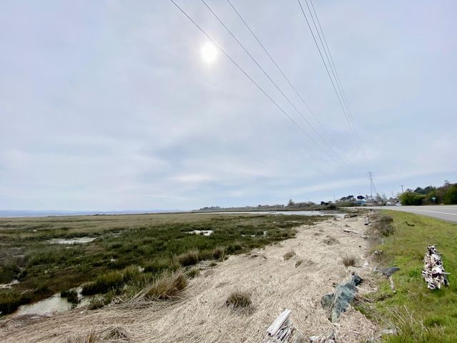 000 New Navy Base Road, Arcata, CA 95521