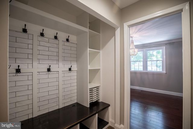 4836 GAINSBOROUGH DR, Fairfax, VA 22032