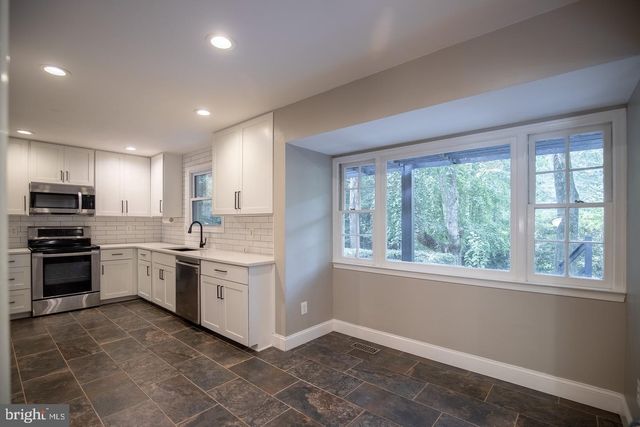 4836 GAINSBOROUGH DR, Fairfax, VA 22032