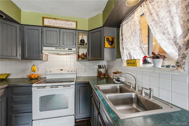 16174 County Road 143, Canon City, CO 81212