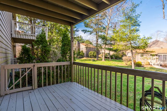 23 Happy Hollow Circle C, Stratford, CT 06614