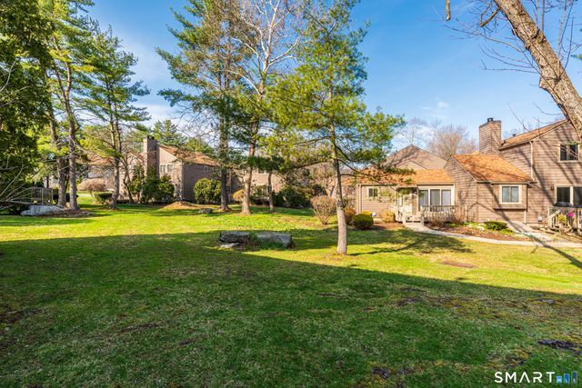 23 Happy Hollow Circle C, Stratford, CT 06614