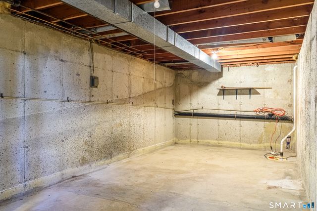 23 Happy Hollow Circle C, Stratford, CT 06614