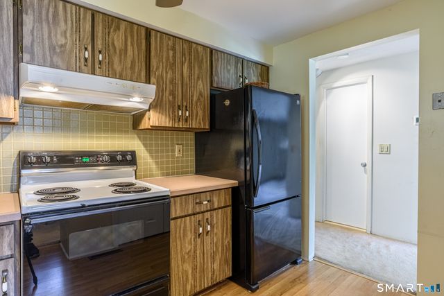 23 Happy Hollow Circle C, Stratford, CT 06614