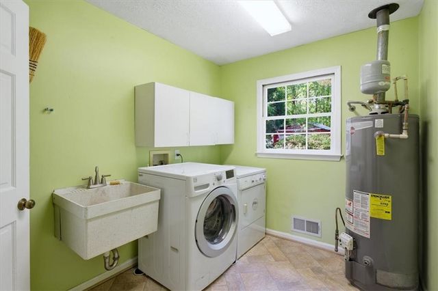 2481 Weatherford Court, Marietta, GA 30068