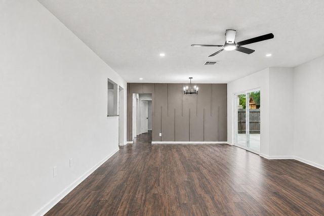 7531 Winterview Drive, Houston, TX 77489