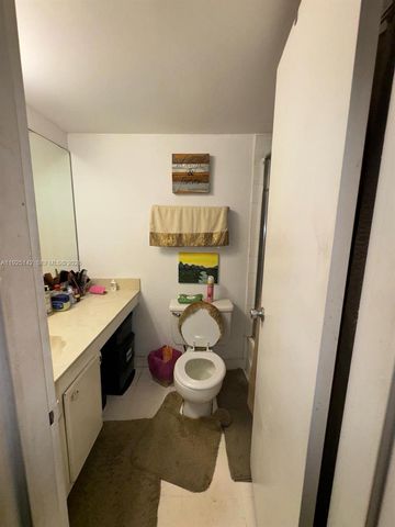 2020 NE 135th Street 609, North Miami, FL 33181