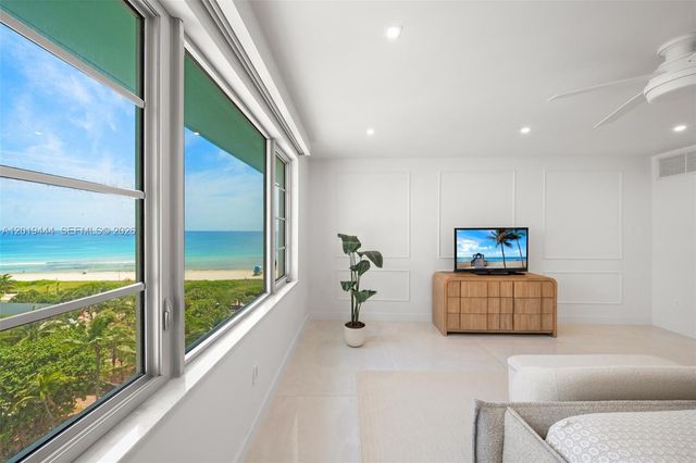 5255 Collins Ave 8F, Miami Beach, FL 33140