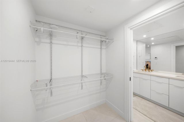 5255 Collins Ave 8F, Miami Beach, FL 33140
