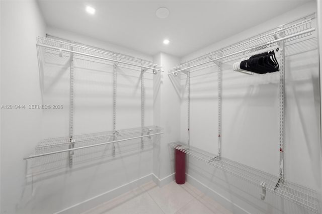 5255 Collins Ave 8F, Miami Beach, FL 33140