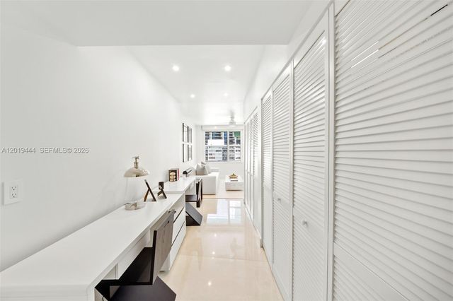 5255 Collins Ave 8F, Miami Beach, FL 33140