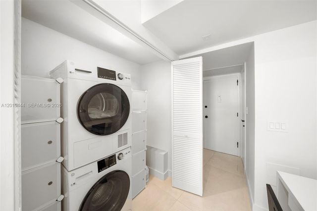 5255 Collins Ave 8F, Miami Beach, FL 33140
