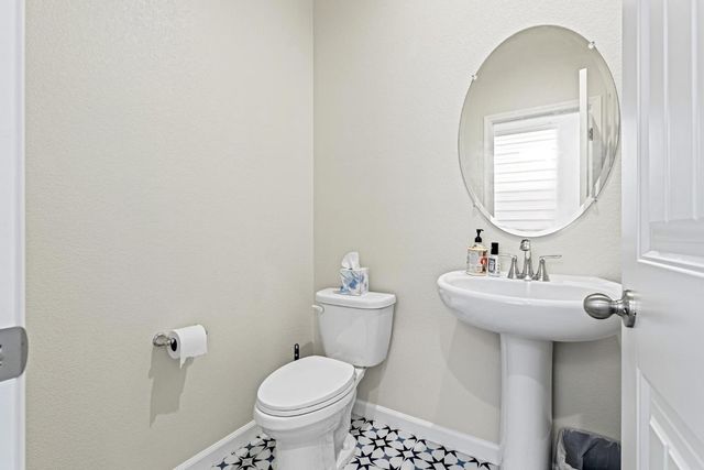 1337 Kinship Dr, Turlock, CA 95382