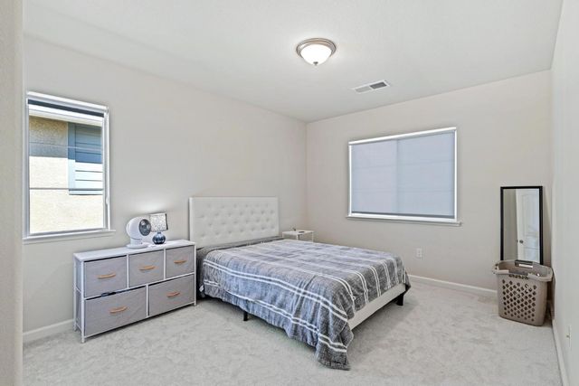 1337 Kinship Dr, Turlock, CA 95382